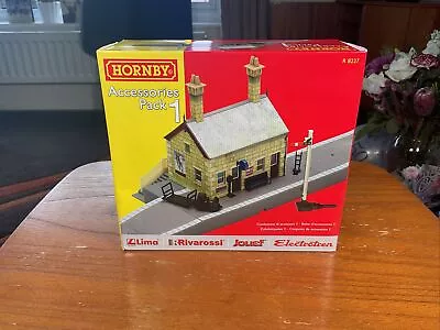 HORNBY R8227 Accessories Pack 1 Buildings (Never Used) • £24.99