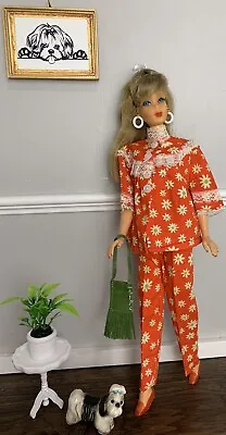 Vintage Barbie Mod Flower 2 Pc Outfit With Accessories. EUC Best Buy?? • $22.99