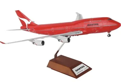 JC Wings 1:200 Qantas B747-400.   Reg : VH-OEJ All Red Livery. New. • $750