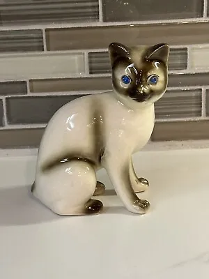 Mid Century Victoria Ceramics Japan Siamese Cat Figurine Blue Jewel Eyes • $14.99