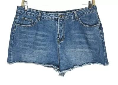 SHEIN Blue Denim Mid Rise Flat Front Short Jean Women Size 1 XL  • $9.59