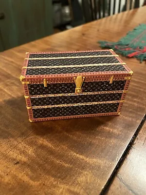 Dollhouse Miniature LV Vintage Artist JILIENNE Flat Top Trunk /Tray- 4” Size HTF • $145