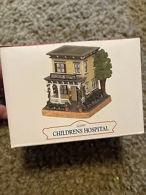 Liberty Falls Children's Hospital AH990 2000 International Resources Figurine  • £18.99