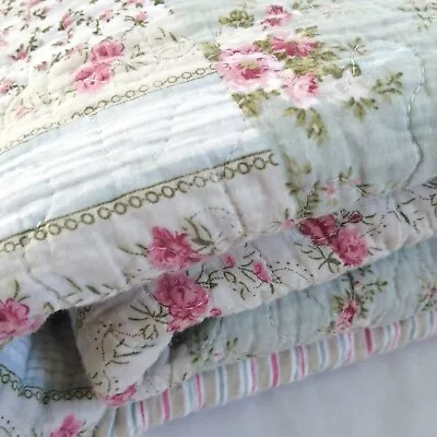 BITTERSWEET INN Vintage Cottage Style Quilted Large Bedspread 250cm X 240cm  • £24.95