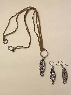 Stunning Vintage Sterling Silver Abstract Artisan Suede Necklace/Earrings Set • $16.99