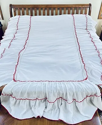 Vintage 40's Cotton Coverlet Twin Cottage Chic Bed Cover Spread Red Poms • $19.99