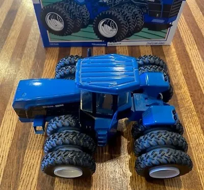 New Holland Versatile 4WD 9882 Farm Tractor W Triple Tires Ertl 1:32 W/BOX • $150