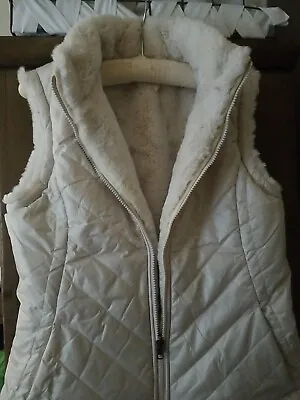 Womens Reversible Coat Vest Nicole Miller Ivory White Soft Fur Warm Comfy M Nwot • $27.50