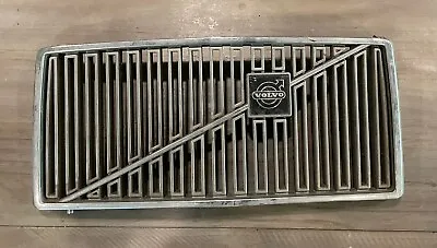 ‘75 - ‘85 Volvo 240 244 Grill Grille W/ Emblem Dual Round Headlights 1202447 OEM • $69.99