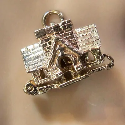 9 Ct Gold New Scottish Country Church Charm • £335.95