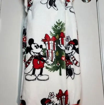 Disney Mickey & Minnie Mouse Christmas Tree Gifts Throw Blanket 50”x70” White • $41
