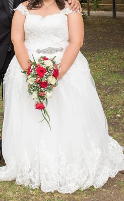 $150 • Buy Wedding Dress Size 20-22