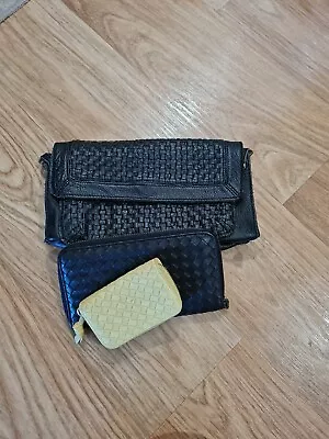 Authentic Bottega Veneta Walletplus FreebiesLong Wallet And Bag/clutch • $99