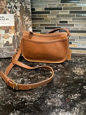 Vintage Coach Leather Zippered Wendie Swinger Crossbody 9031 British Tan • $139.99