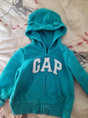 £2 • Buy Girls Gap Hoodie Fleece 12-18 Months 