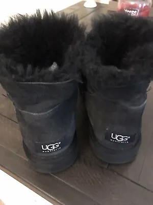 UGG Classic Mini Bailey Button Women's Size 8 US Black Suede Ankle Boots 1016422 • $15.99