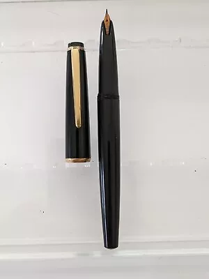 Vtg Black Gt Montblanc 32p Fountain Pen - 14k EF Nib  • $16.50