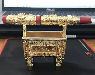 Jinhao Vintage Metal Fountain Pen Case Display Holder Golden Stand 3D Embossed • $22.55