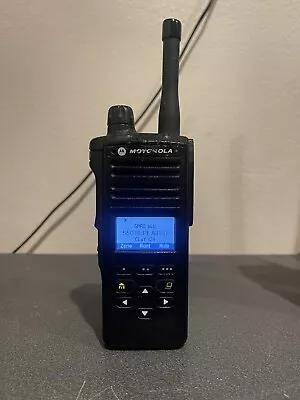 Motorola APX 4000 H51SDF9PW6AN UHF R2 450-520 MHz Single Knob Portable Radio  • $300