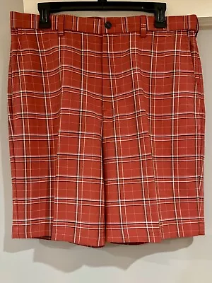 Haggar Mens Golf  Shorts Size 34 Hidden Expandable Waist Plaid No Iron • $11.31