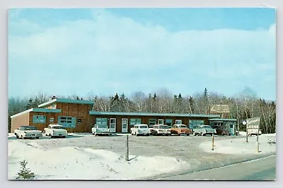 C1950s Istvan's Lodge Winter~Mount Snow~West Dover Vermont VT VTG Postcard • $12.95