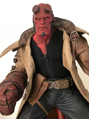 18  1/4 Scale MEZCO TOYZ HELLBOY RON PERLMAN Highly Detailed Action Figure • $130