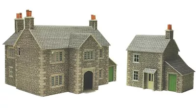 METCALFE PO250 OO Gauge  MANOR FARM HOUSE  Card Kit • £13.75