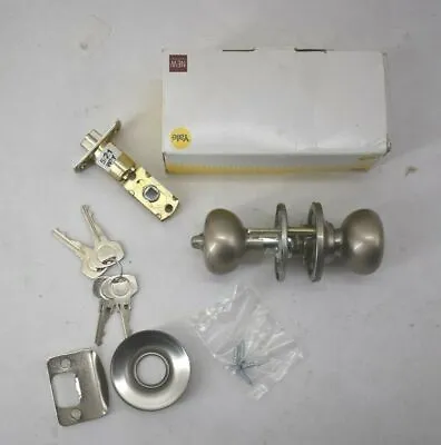 Yale 43613N19 Keyed Entry Silver Single Cylinder Locking Door Knob Assembly • $22.88