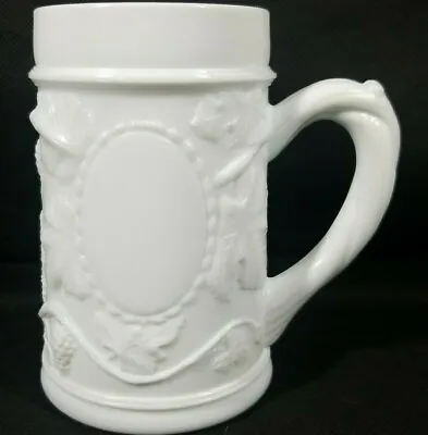 Vine Pattern 3D Raised Grapes Leaves Half Heart Handle 5  Cup Mug Milk Glass VTG • $22.32