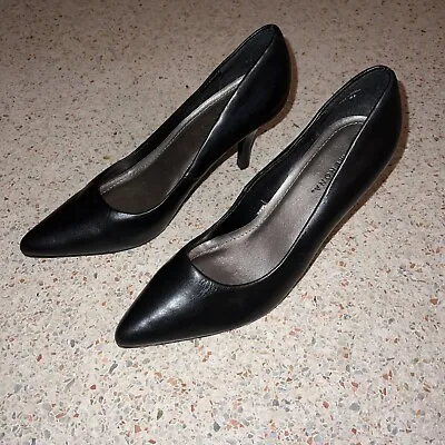 Merona Size 8.5 Black Pumps Low Heel Office • $13