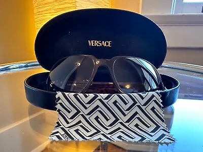 Authentic Versace Women's Mod Medusa Sunglasses In Brown (Style 4024) • $40