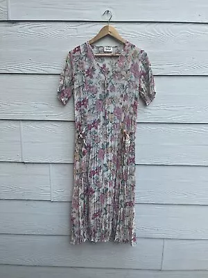 Vintage 90’s Sportsgirl Floral Dress 10 • $45