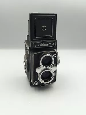 Vintage Yashica-Mat TLR Camera W/f3.5 80mm Lens And Original Case - Working • £0.99