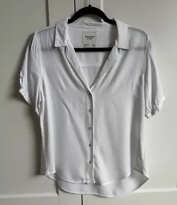 Abercrombie And Fitch White Blouse Size Small • £5