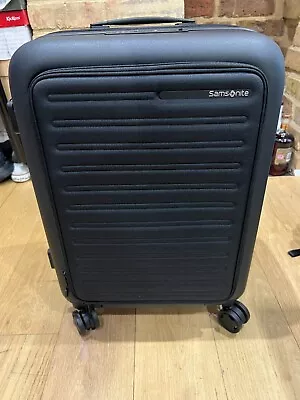 SAMSONITE STACKED Expandable Luggage 55cm Cabin Suitcase + USB. Black [£225 RRP] • £99.99