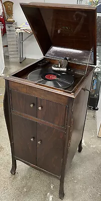 Antique Victrola Record Player • $950