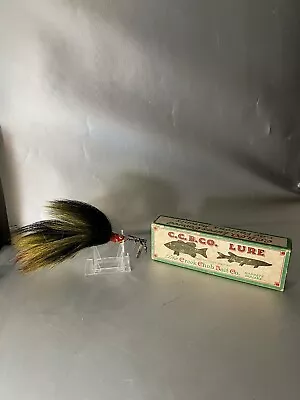 Vintage C.C.B. Co CREEK CHUB BAIT Co 5533 BUCKTAIL MUSKIE PIKE FISHING LURE BOX • $12.50