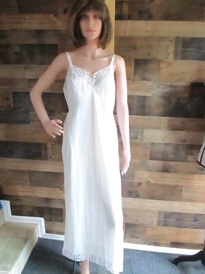 $22.92 • Buy VTG Montgomery Ward SILKY Long Full Dress SLIP Glossy NYLON & LACE Sz 38