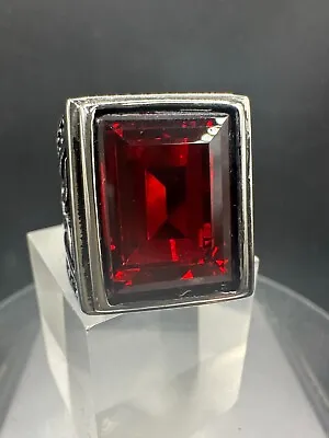 Mens Siam Ring Red Emerald Silver Signet Pinky Stainless Steel Chunky • £18.59