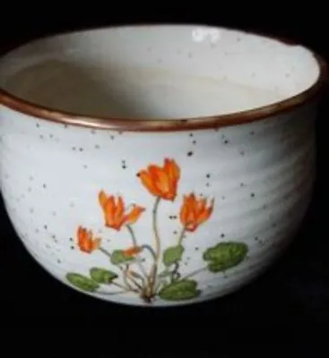 Vintage Planter With Hand Paint Blue Flower 70s Made In Japan H4  Diameter 5.5  • $19.90