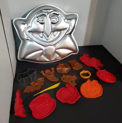 Muppets Cake Pan COUNT Vintage &CLASSIC Halloween Cookie Cutters/15 Pc WHOLESALE • $10