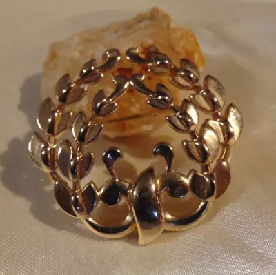 Vintage Gold Tone Metal Pin Brooch Signed MONET • $9.99