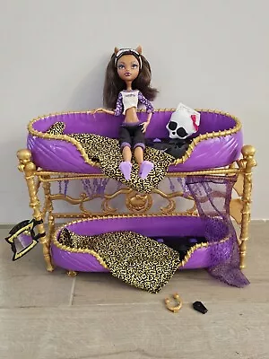 Monster High Room To Howl Clawdeen Wolf Bed Playset • $180