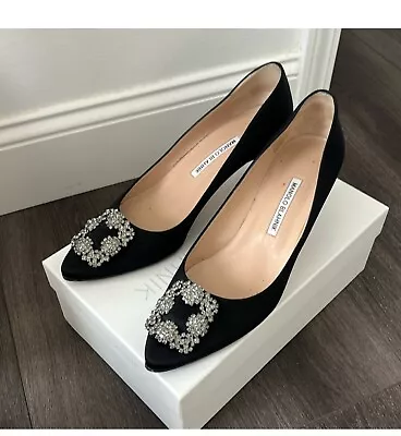 Manolo Blahnik Black Satin Hangisi Pumps Kitten Heel Size 40.5 • $697