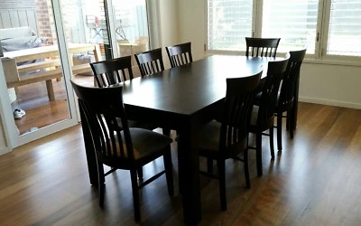 $999 • Buy 8 Seater Dining Table With Coffee Table And Buffett Used