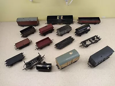 Hornby Dublo Etc Mixed Lot 15 OO Gauge Rolling Stock. For Spares Or Repair. • £0.99