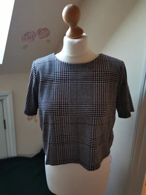 £5 • Buy Topshop Petite Black Mini Check Cropped Boxy Tee Size 12