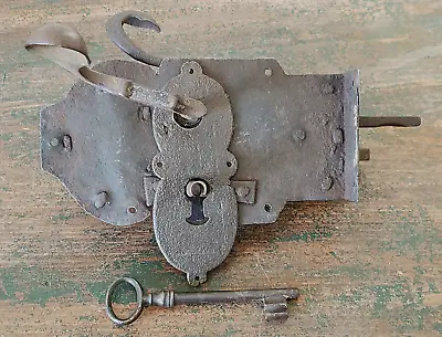 RARE Antique 18th-19th CENTURY PA GERMAN MORAVIAN Hand Wrought IRON DOOR LATCH • $165