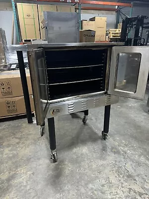 Single Deck Full Size Natural Gas Convection Oven With Legs - 54000 BTU • $2040
