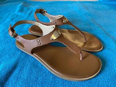 Michael Kors Women Leather MK Plate T-Strap Thong Sandals Flat Size 9 Flip-Flops • $24.95